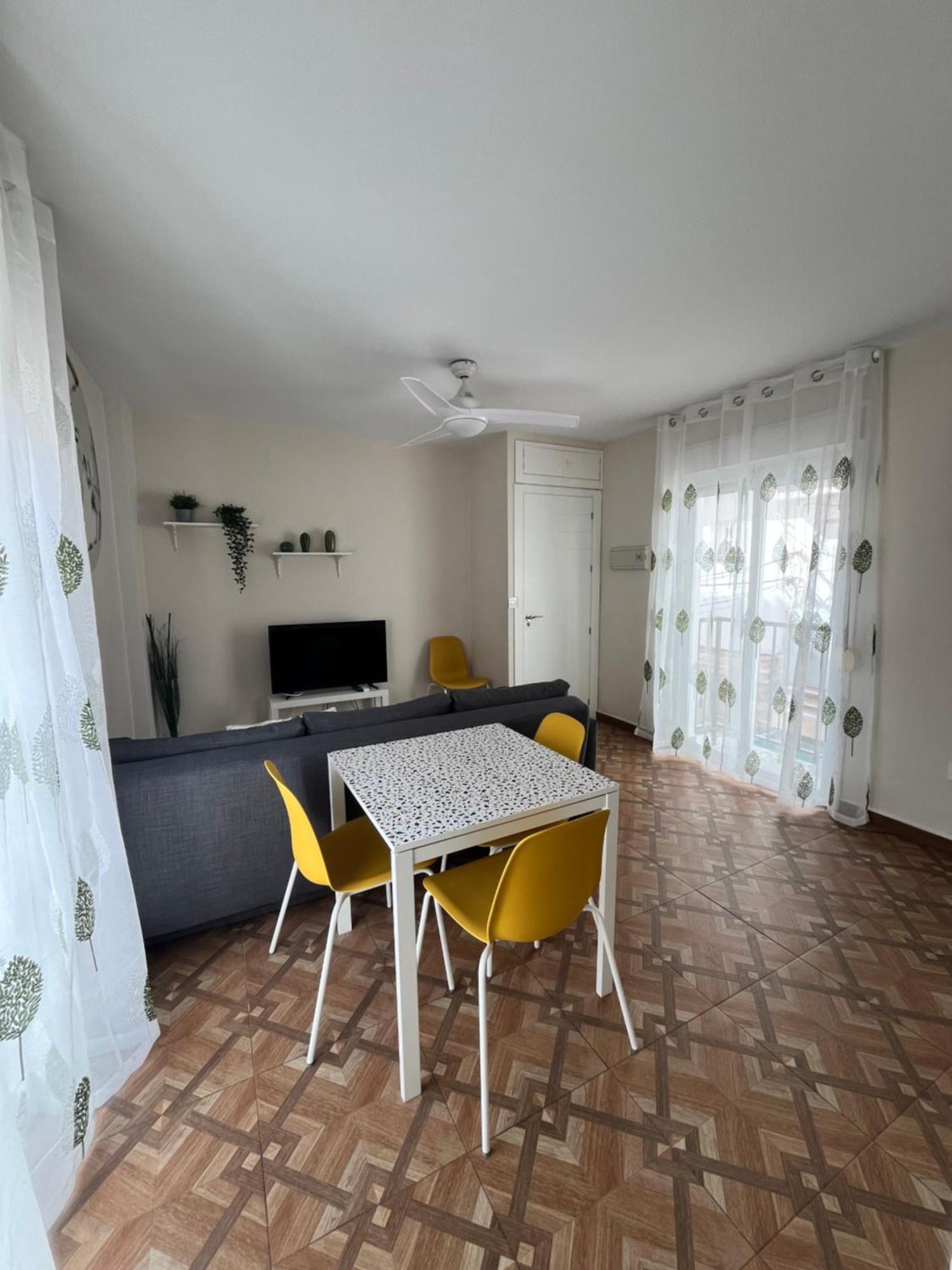 Apartamentos Mareabeach ตอร์เรโมลิโนส ภายนอก รูปภาพ